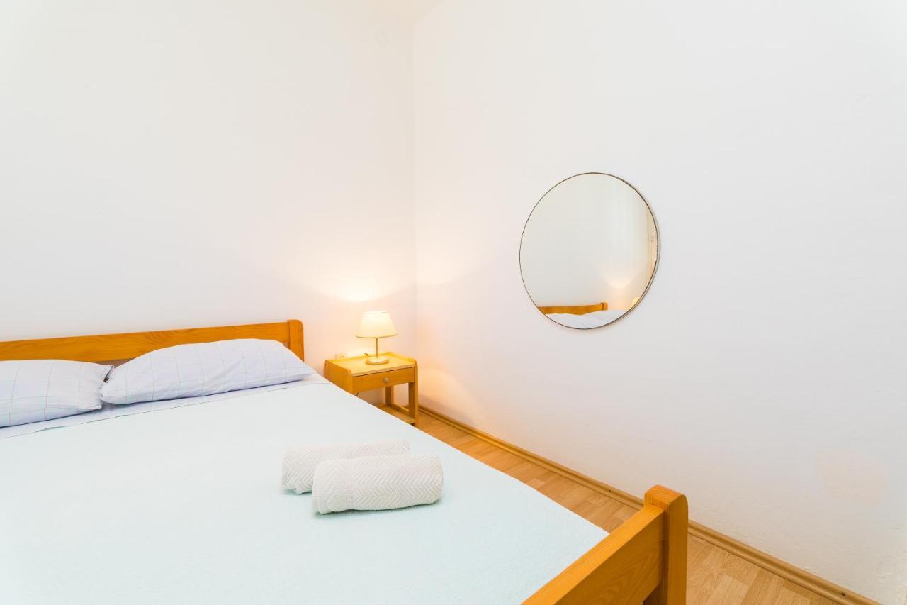 Apartment Kneze Račišće Bagian luar foto