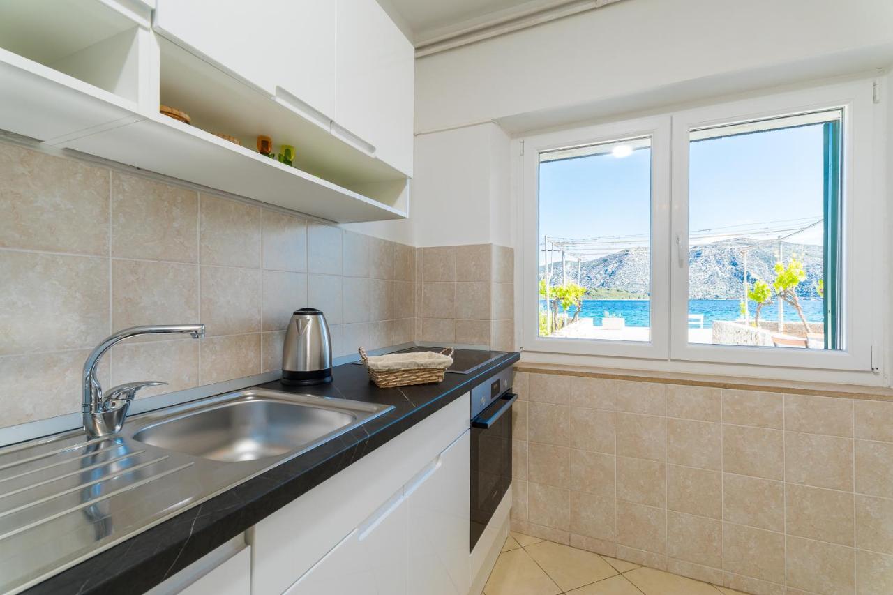 Apartment Kneze Račišće Bagian luar foto