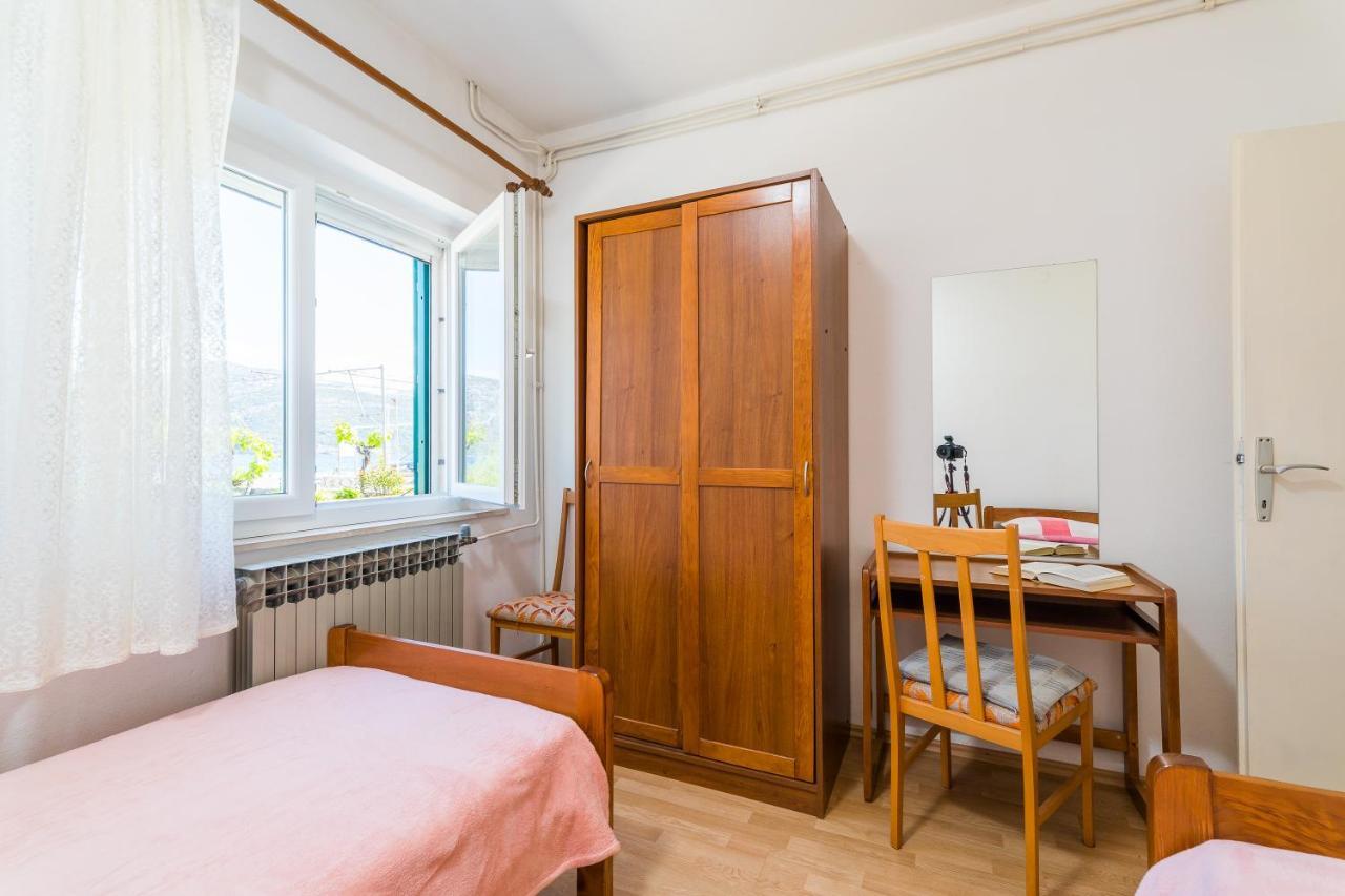 Apartment Kneze Račišće Bagian luar foto